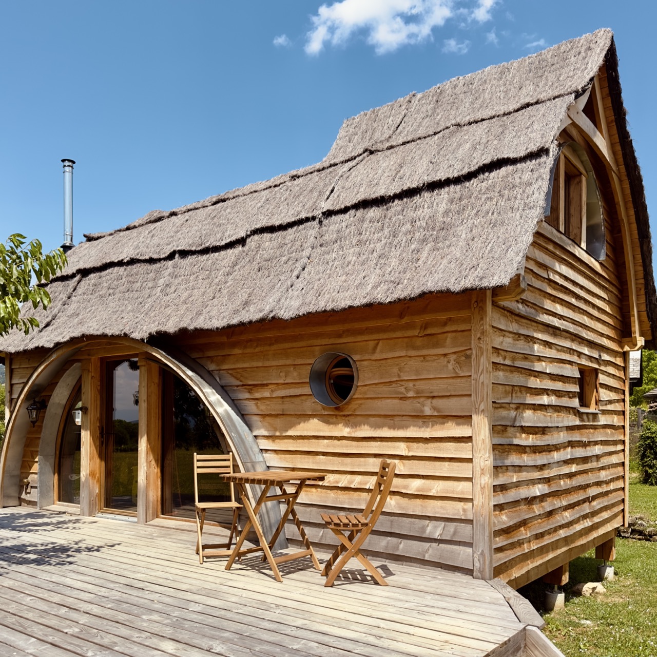 Ce Séjour que tu choisis d’accorder à ton Âme est pour Vivre hors du temps avec Toi dans le calme et la sérénité. C'est avant tout une connexion à ton Cœur.